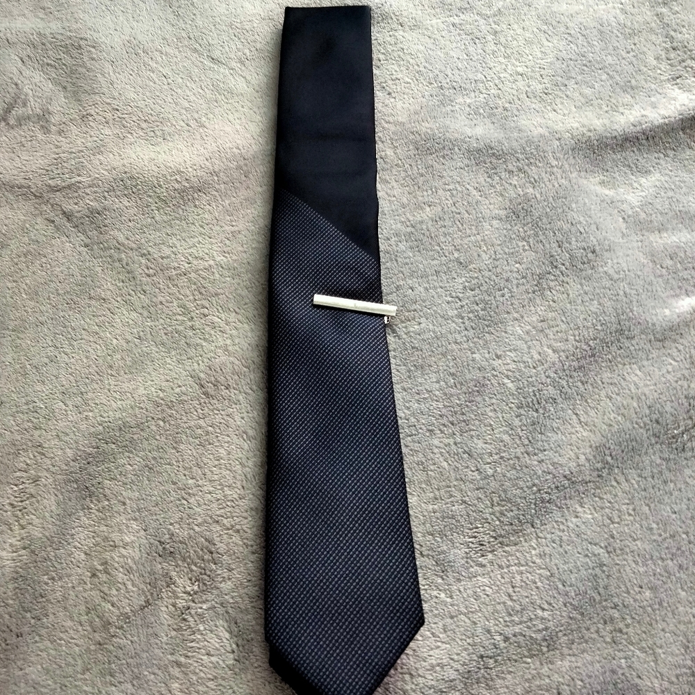 Men's black tie